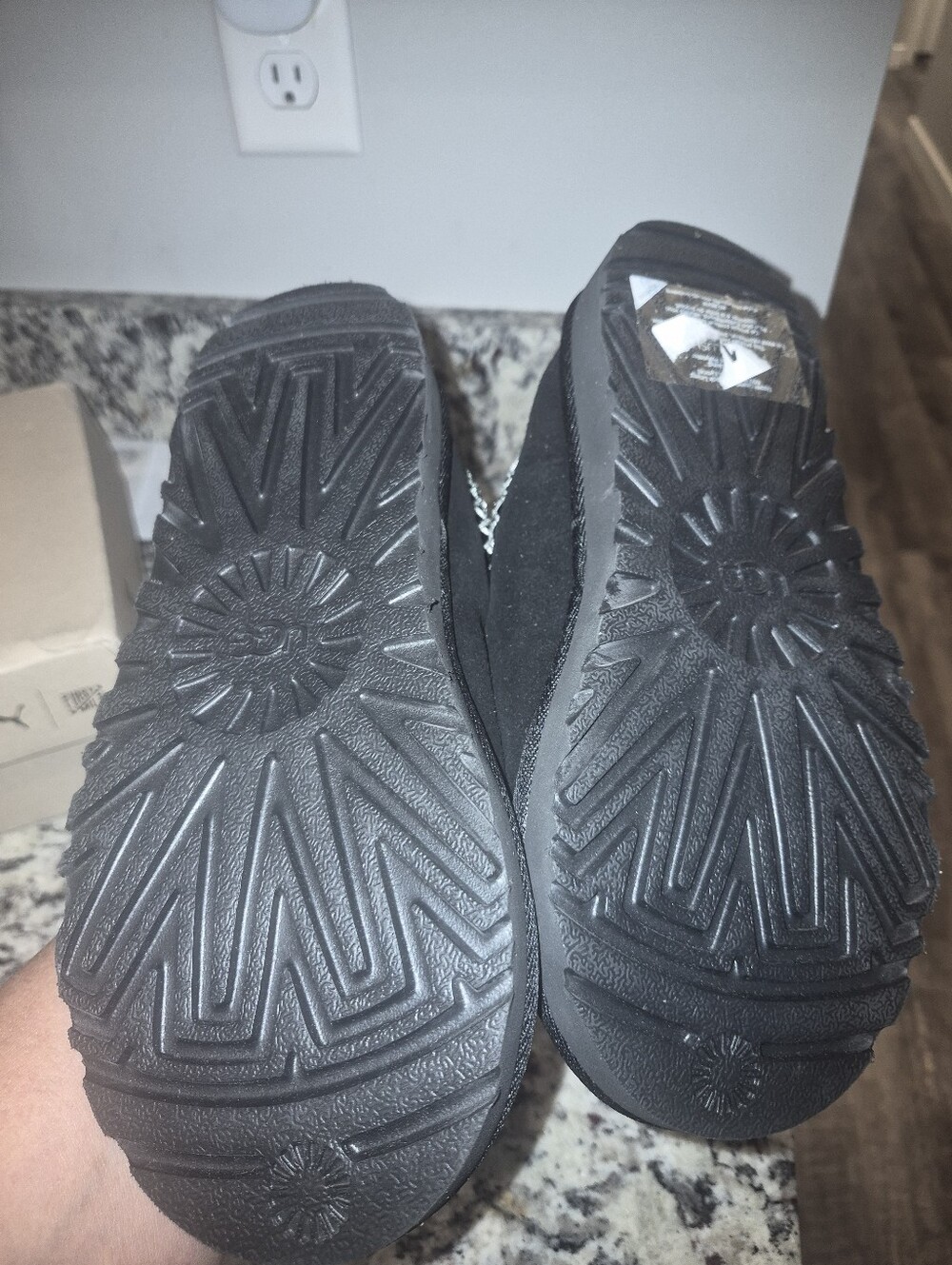 Womens UGG Black Slip-On Cozy Mule Slippers with Contrast Stitching - Picture 4 of 10